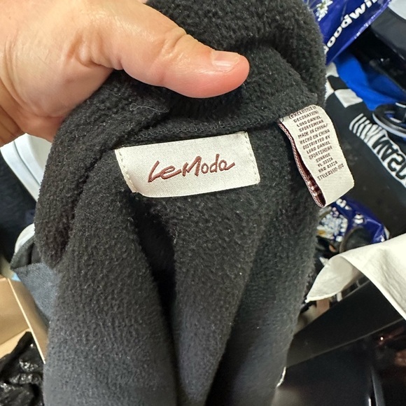 Moda Black Poncho with White Houndstooth Trim - Picture 3 of 4